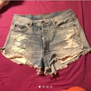 American Eagle Vintage High-Rise Distressed Shorts